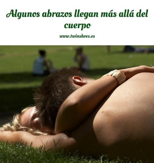 Algunos abrazos llegan más allá del cuerpo.