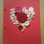 Manualidades de amor: botones colocados