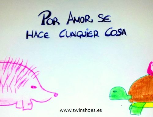 Tortuga enamora de erizo