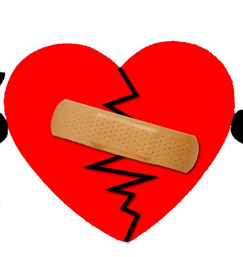 corazón con tirita